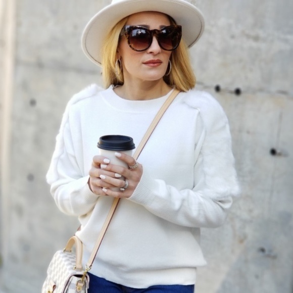 ARISTA Sweater Top - Picture 3 of 4